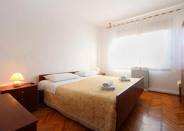Ines 2276 Apartament